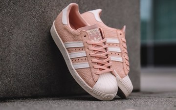 粉墨登场：Adidas Originals Superstar 80s 全新配色设计"Blush Pink"