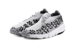 Nike Air Footscape Woven 的“50度灰”