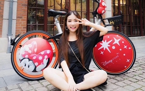 小姐姐騎的摩拜單車竟是迪士尼定制款