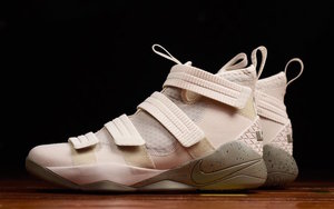 实物欣赏，Nike LeBron Soldier 11 浅骨灰／橄榄绿