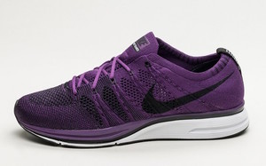 Nike Flyknit Trainer 全新配色“Night Purple”