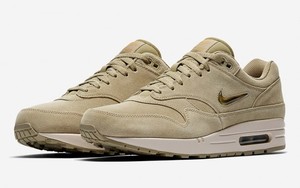 质感金钩，Nike Air Max 1 Jewel 全新配色“Neutral Olive”