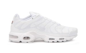 新材质演绎，Nike Air Max Plus 全新纯白配色