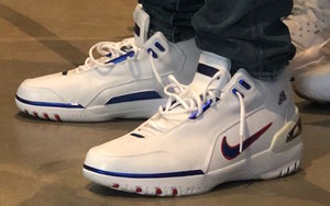 除了 LeBron 15 Low，还有两款 AZG 同期释出！