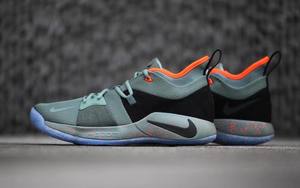 匠心独运！Nike PG 2 “All-Star” 明早发售！