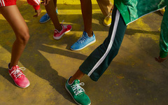 庆祝节日色彩，Pharrell X adidas Tennis Hu即将发售