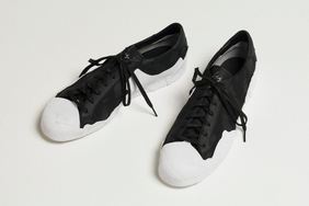 Yohji Yamamoto 携手 adidas 打造全新 Takusan 联名鞋款