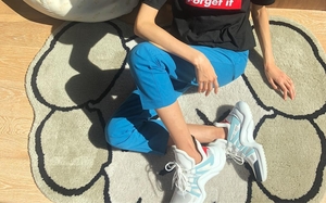 秦舒培脚上的LV卖8000，而同款只卖400