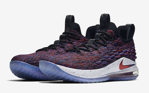 炫彩低帮！LeBron 15 Low “S​upernova” 美国地区先行上架！