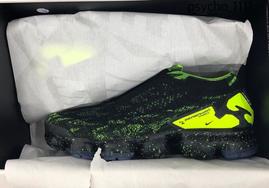 实物曝光！ACRONYM x VaporMax Moc 2 新配色近赏