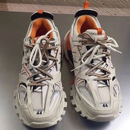 Balenciaga 2018 秋冬新款“老爹鞋”最新谍照曝光！