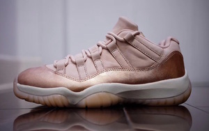 华丽玫瑰金！这款 AJ11 Low “Rose Gold” 小姐姐不能错过！