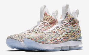 白色先行上架！Nike LeBron 15 “Fruity Pebbles” 明日发售！