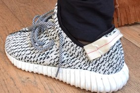 侃爷公开元祖 YEEZY BOOST 350 Sample 版本