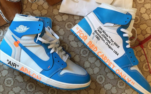 高考完了该怎么庆祝？当然是去排 Off-White x Air Jordan 1 “UNC” 了！