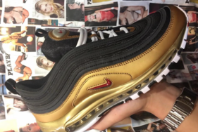 配色反转，Air Max 97 “Metallic Gold”全新Sample谍照曝光！