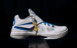 美图释出！Nike KD 4 “Thunderstruck” 即将发售！