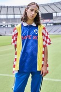 A BATHING APE 推出全新足球主题别注系列