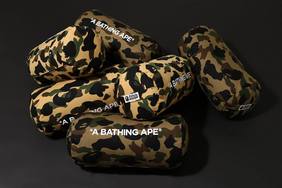 A BATHING APE 全新 1st Camo 迷彩抱枕即将上架