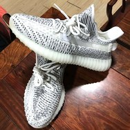 YEEZY BOOST 350 V2 全新“Static”配色更多实物谍照曝光