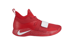 显眼红白！Nike PG 2.5 University Red 现已登陆海外！