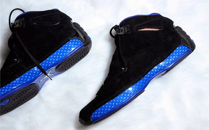 近赏丨首次归来的元年配色 —— Air Jordan 18 黑蓝