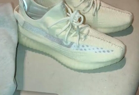 侃爷上脚啦！半透明 Yeezy Boost 350 V2 “Static”年底发售？