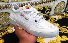 Versace “致敬”Apple 激罕 Computer Sneaker