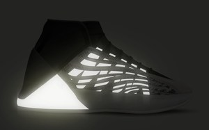 全新 adidas Yeezy Basketball“Quantum” 明年春季亮相！