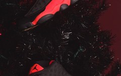 陈冠希晒出黑红版本 CLOT x Air Jordan 13