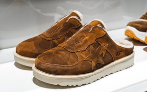 A BATHING APE® x UGG 联名系列将于明年正式发售