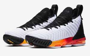 Nike LeBron 16 童鞋独占配色将于2月发售
