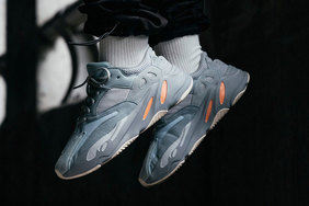 定好闹钟！Yeezy 700 V2 “Inertia”明日发售！ 