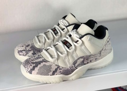 “白蛇”组图来袭，Air Jordan 11 Low light bone 细节近赏