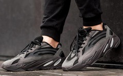 还有机会存钱！Yeezy 700 V2 黑灰配色上脚效果绝佳