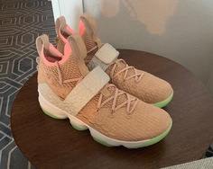 致敬 Air Yeezy 1 ！全新 Nike LeBron 15 x Air Yeezy 1“Net” 曝光