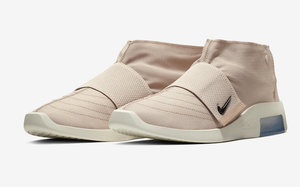 还有一款脏粉配色！ Nike Air Fear of God Moccasin 全新配色本月登场