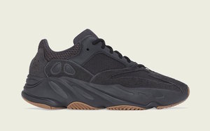 又一款纯黑 Yeezy ！最新配色 Yeezy Boost 700 “Utility Black ” 将于6月登场