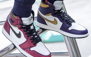 市价超4000！ Nike SB x Air Jordan 1 湖人配色刮刮乐即将补货？