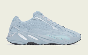 官图释出！Yeezy 700 V2 “Hospital Blue” 有点小清新