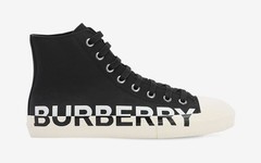 巧妙的徽标设计！Burberry 全新帆布鞋吸睛力十足