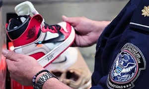 总数高达 15,000 双！洛杉矶警方查获 Nike 和 AJ 假鞋
