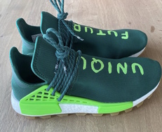 精致的鞋面刺绣！Pharrell x adidas NMD Hu 全新配色首度曝光