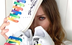彩虹鞋带太好看了吧！Stella McCartney x adidas 联名下月发售