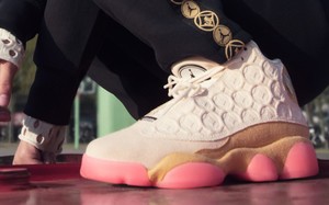 明早发售！剪纸艺术灵感 Air Jordan 13 “CNY” 你会入手吗？