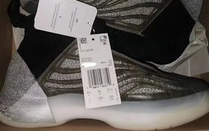 今年 6 月发布！Yeezy 篮球鞋新配色你觉得怎么样？