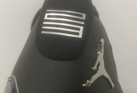 最新实物细节照曝光！年底全新 Air Jordan 11 你觉得如何？