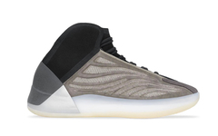 小程序登记开启！Yeezy QNTM Barium 即将正式发售！