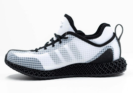 半透明蝉翼鞋面+ 4D 大底！全新adidas Y-3 Runner 4D IO 首次曝光，颜值爱了！