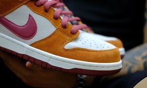 颜值质感都不错？Nike SB Dunk Low 新配色首度曝光！